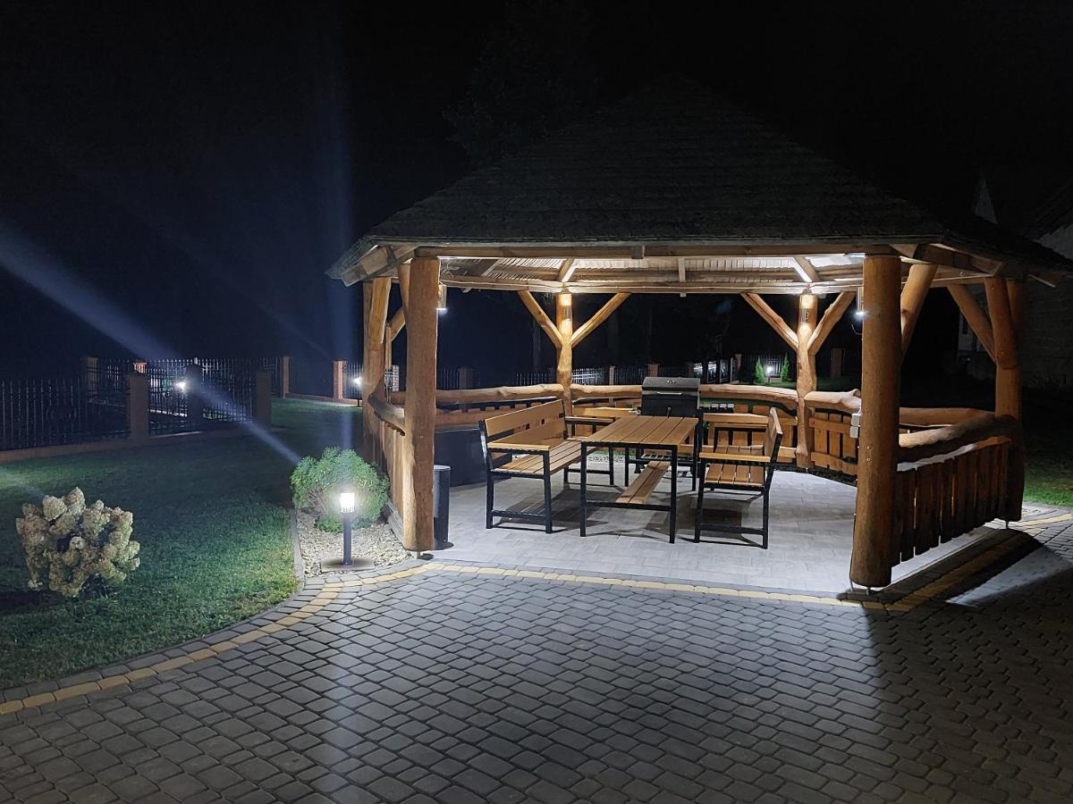 Agroturystyka Zubrowka Buitenkant foto